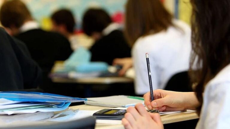 Yeni müfredat yarın duyurulacak