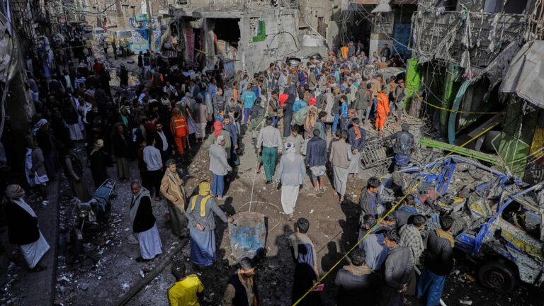 Yemen’de ateşkes: Trump ‘hava saldırıları duracak’ dedi, Umman teyit etti