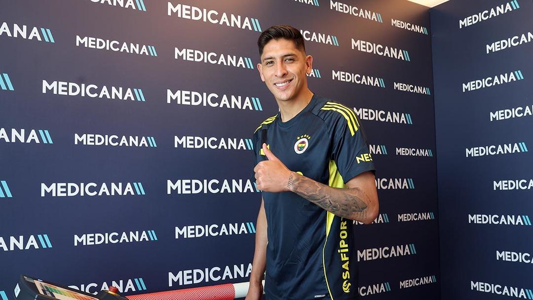 Fenerbahce Edson Alvarez'in yeni transferi transferi itiraf etti! Sarı Lacivertliler etkili ismi açıklamaya geldi ... 6