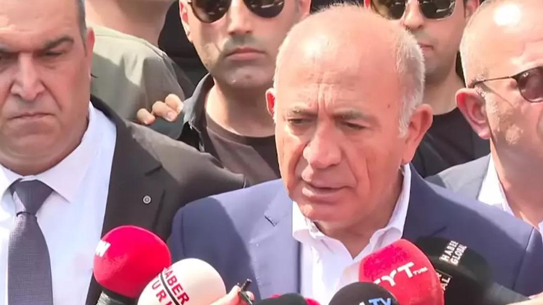 Gürsel Tekin, CHP İstanbul'un eyalet başkanlığına polisle girdi! Milletvekilleri ofis odasına bir barikat koydu 2