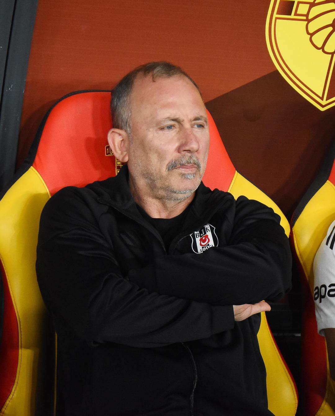 Nihat Kahveci canlı yayın için çok kızgındı! Beşiktaş ve Sergen Yalçın 5 için konuşmayı onaylamak