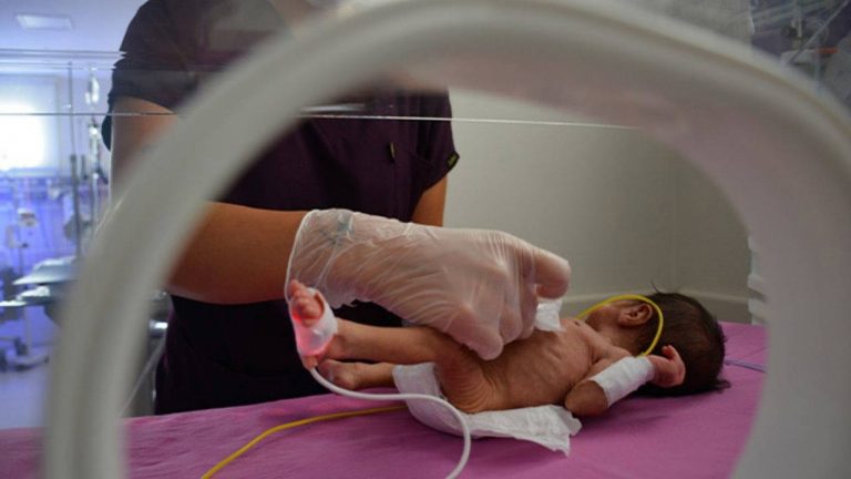 Skandal ‘Yenidoğan davası’nda ortaya çıktı! Hekimlikten men edildiği halde ameliyat ettiği hasta öldü – Son Dakika Türkiye Haberleri